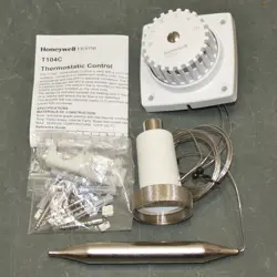 T104C1036 RADIATOR CONTROLLER