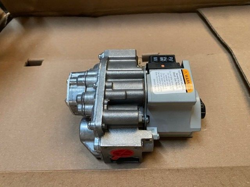 RESIDEO VR8204C6000 NATURAL GAS VALVE FOR CROWN AND BURNHAM BOILERS (NEW)