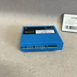 R7851