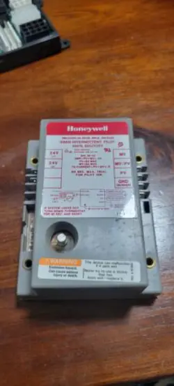 USED HONEYWELL S86H 1006 SPARK IGNITION MODULE INTERMITTENT PILOT FREE SHIPPING