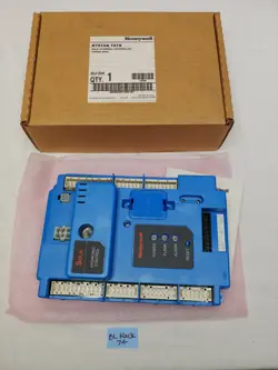 HONEYWELL R7910A1019 SOLA HYDRONIC CONTROLLER NEW-OLD STOCK