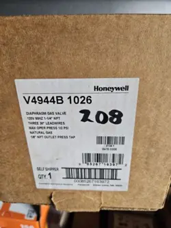 HONEYWELL V4944B1026 DIAPHRAGM GAS VALVE V4944B 1026