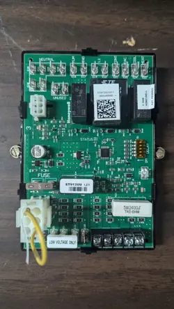 HONEYWELL ST9120U1011 ELECTRONIC UNIVERSAL FAN TIMER CONTROL BOARD