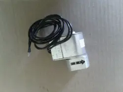 V4046B1049