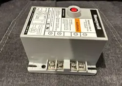 BURNER CONTROL R8184G1294