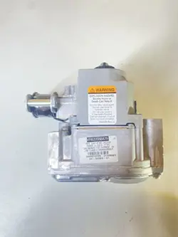HONEYWELL VR8205N8829 FURNACE GAS VALVE DIRECT SPARK 60-24394-01 FREE SHIPPING