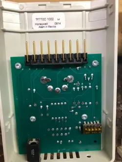 HONEYWELL T7770C 1002 THERMOSTAT