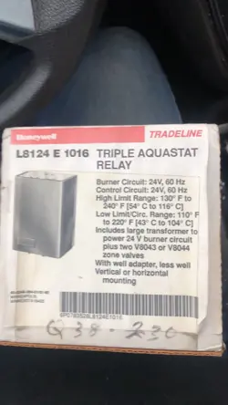 HONEYWELL L8148A1017 120V AQUASTAT RELAY CONTROLLER