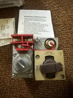 HONEYWELL VS820A1054 STANDING PILOT GAS VALVE