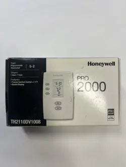 HONEYWELL TH2110DV1008 PRO 2000 DIGITAL 24VOLT PROGRAMABLE THERMOSTAT NIB