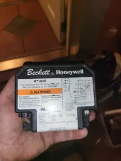 BECKETT BY HONEYWELL R7184B INTERRUPTED IGNITION OIL PRIMARY CONTROL