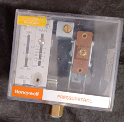 HONEYWELL L404F1367 PRESSURE CONTROLLER