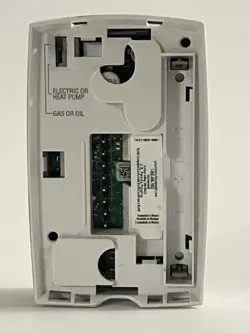 HONEYWELL PRO 2000 PROGRAMMABLE 1H/1C THERMOSTAT TH2110DV1008