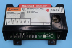 USED HONEYWELL S8670K3000 FURNACE IGNITION CONTROL BOARD MODULE S8670K