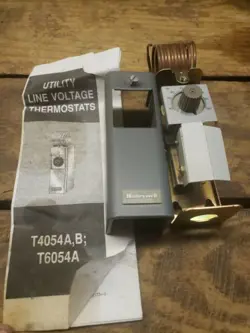 (FS) HONEYWELL T4054B1016 - UTILITY COOLING THERMOSTAT