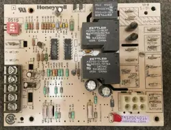 HONEYWELL ST9120C 4016 FURNACE CONTROL BOARD HQ1009836HW