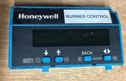 HONEYWELL S7800A1142 KEYBOARD DISPLAY MODULE FOR BURNER CONTROLS