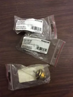 VALVE INSERT