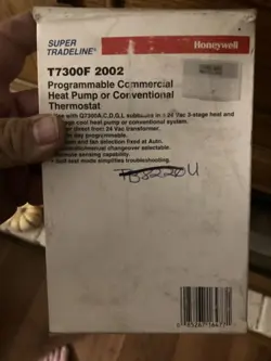 HONEYWELL THERMOSTAT, COMMERCIAL T7300F2002