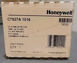 ONE NEW HONEYWELL C7927A 1016 FLAME DETECTOR C7927A1016