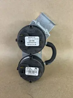 PRESSURE SWITCH P2