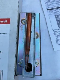 NEW HONEYWELL L6006C 1018 SURFACE MOUNT AQUASTAT CONTROLLER