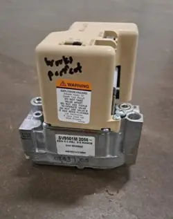SV9501M 2056 HONEYWELL NATURAL GAS SMART VALVE SV9501M2056 / HQ1011421HW