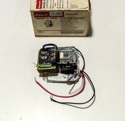 HONEYWELL R8285A1048 CONTROL CENTER