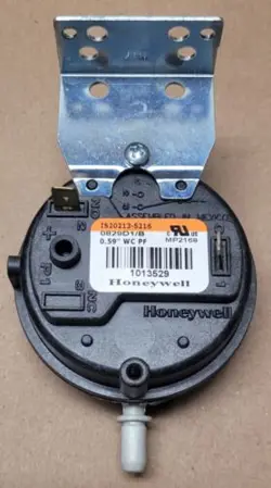 HONEYWELL IS20213-5216 1013529 PRESSURE SWITCH 0.59