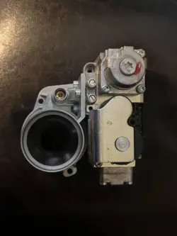 HONEYWELL VK4115V GAS VALVE BRAND NEW