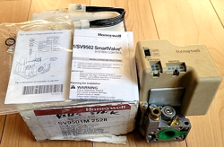 HONEYWELL SV9501M2528 HVAC SMART VALVE FURNACE GAS VALVE PILOT-IGNITION 24V NEW