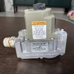 HONEYWELL VR8205H8016 FURNACE GAS CONTROL VALVE 24V