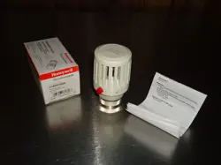 NEW HONEYWELL THERMOSTATIC RADIATOR VALVE CONTROL T100A1028