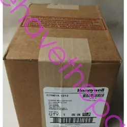 HONEYWELL C7061A1012 UV FLAME DETECTOR C7061A1012 BRAND NEW EXPEDITED SHIPPING#L