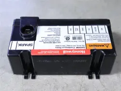 HONEYWELL S8600M CONTINUOUS RETRY FURNACE CONTROL MODULE S8600M3001