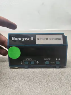 USED HONEYWELL  BURNER CONTROL KEYBOARD DISPLAY MODULE S7800A1001