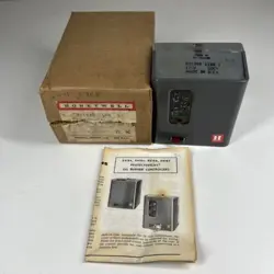VINTAGE HONEYWELL R8184 B 1188 OIL BURNER PROTECTORELAY CONTROLLER OEM 120V NEW