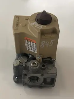 HONEYWELL VR8205M 2823 FURNACE GAS VALVE 60J5901