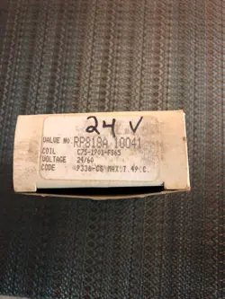 HONEYWELL RP818A1004 PNEUMATIC RELAY NEW!