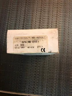 HONEYWELL RP818B1010 PNEUMATIC RELAY VALVE NEW!
