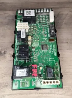 LENNOX 100869-01 FURNACE CONTROL BOARD HONEYWELL S9220E100 SURELIGHT. FREE SHIP.