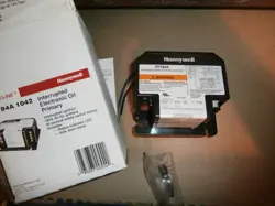 HONEYWELL R7184A1042 INTERRUPTED ELECTRONIC OIL PRIMARY