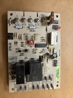 ST9160B 1050 GAS FURNACE CONTROL CIRCUIT BOARD HONEYWELL HQ1012358HW