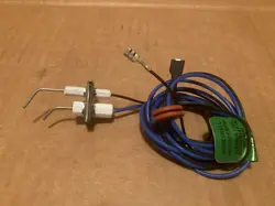HONEYWELL SPARK/FLAME ROD ASSEMBLY # Q3300A 1009