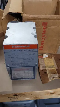 HONEYWELL V4055E 1016 FLUID POWER GAS VALVE 120VAC G-LP