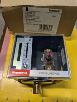 *NEW* HONEYWELL L4079B 1033* FREE SHIPPING!