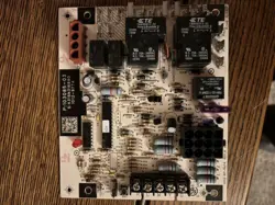 103085-03 HONEYWELL LENNOX FURNACE CONTROL CIRCUIT BOARD 1012-977A B3 30 DAYS