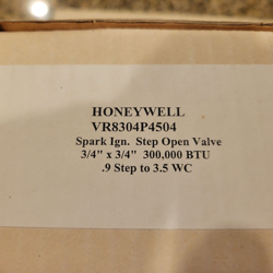 NEW HONEYWELL VR8304P4504  COMBINATION GAS CONTROL VALVE 3/4