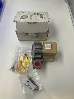 RESIDEO GENUINE SV9501M 8129 1/2 IN. NPT X 1/2 IN. NPT INTERMITTENT SMARTVALVE
