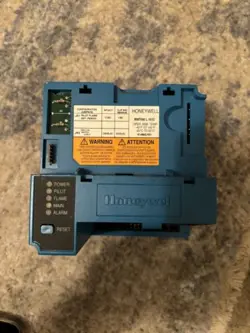 HONEYWELL RM7800 L 1012 BURNER CONTROL RM7800L1012
